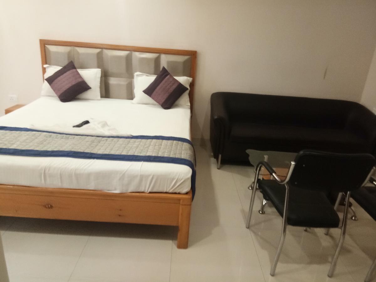 Airport Hotel Mahal Νέο Δελχί Εξωτερικό φωτογραφία